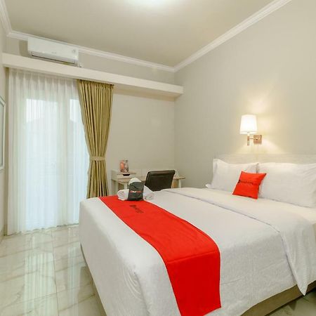 Reddoorz Near Taman Makam Pahlawan Cikutra Hotel Bandung Ngoại thất bức ảnh