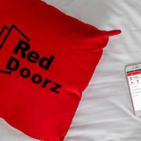 Reddoorz Near Taman Makam Pahlawan Cikutra Hotel Bandung Ngoại thất bức ảnh