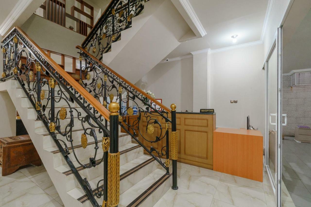 Reddoorz Near Taman Makam Pahlawan Cikutra Hotel Bandung Ngoại thất bức ảnh