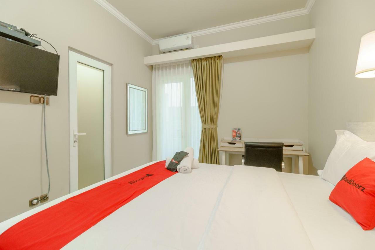Reddoorz Near Taman Makam Pahlawan Cikutra Hotel Bandung Ngoại thất bức ảnh