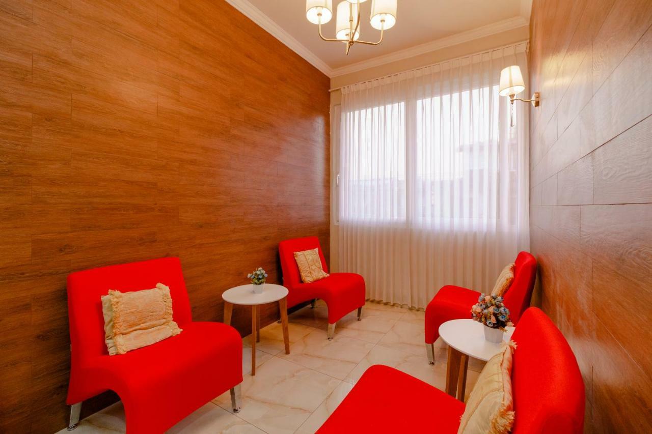 Reddoorz Near Taman Makam Pahlawan Cikutra Hotel Bandung Ngoại thất bức ảnh