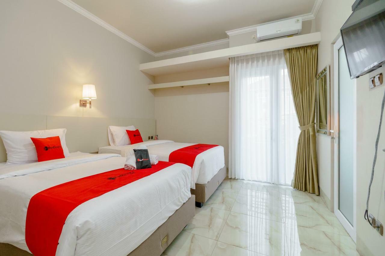 Reddoorz Near Taman Makam Pahlawan Cikutra Hotel Bandung Ngoại thất bức ảnh
