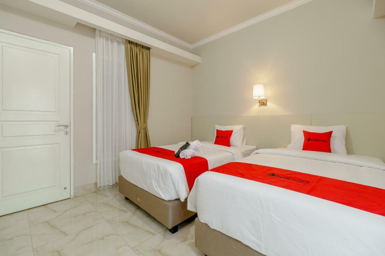 Reddoorz Near Taman Makam Pahlawan Cikutra Hotel Bandung Ngoại thất bức ảnh