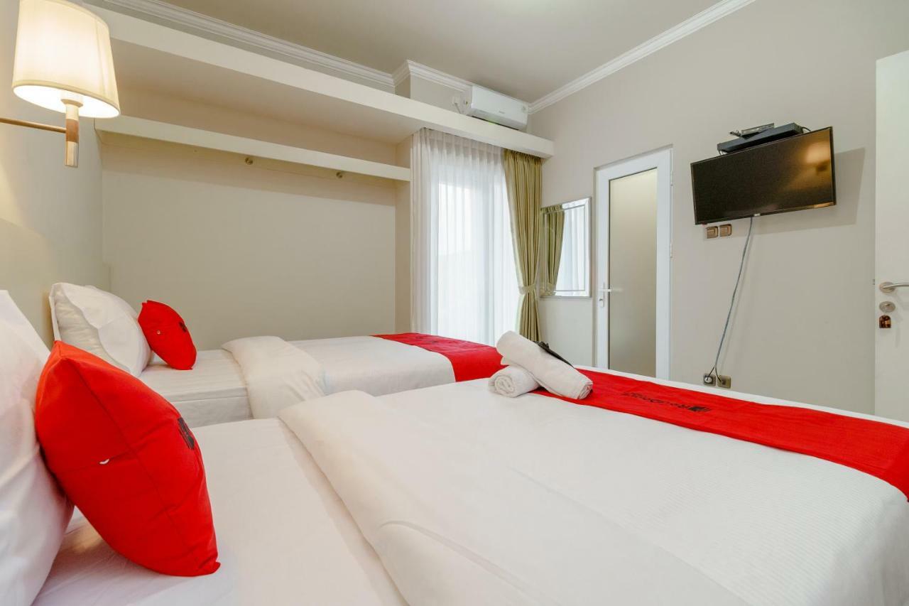 Reddoorz Near Taman Makam Pahlawan Cikutra Hotel Bandung Ngoại thất bức ảnh